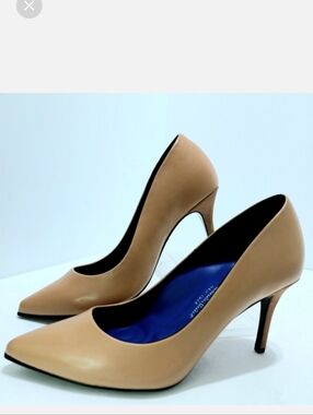 Antonia Saint New York Comfort Victoria Heels, Size 10.5